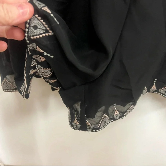 House of Harlow 1960 | Kendrick romper in solid black embroidered size Large - Picture 9 of 11